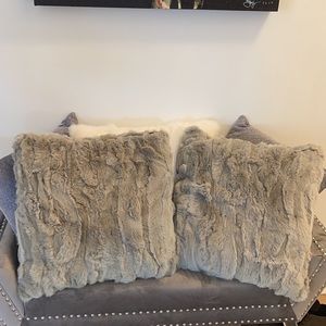 Adrienne Landau 100 real fur pillow, gray